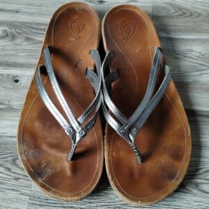 OluKai U'i Womens Sandal Flip Flops Silver Metallic size 11
